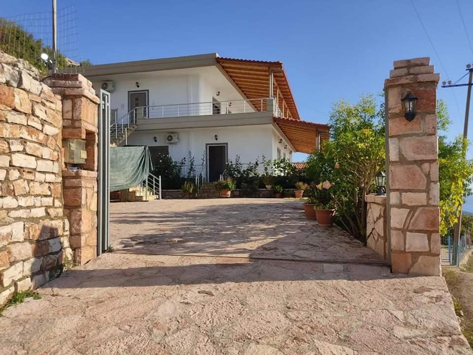 View Apartment Лукове Экстерьер фото